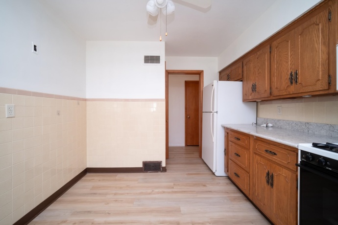 321 London, ROCKFORD, Illinois 61107, 3 Bedrooms Bedrooms, ,1 BathroomBathrooms,House,For Sale,London,202604080