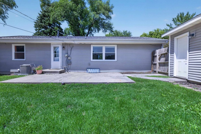 4520 Linview, ROCKFORD, Illinois 61109, 3 Bedrooms Bedrooms, ,1 BathroomBathrooms,House,For Sale,Linview,202604083