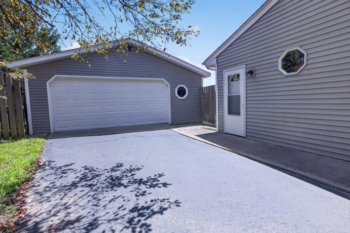 4520 Linview, ROCKFORD, Illinois 61109, 3 Bedrooms Bedrooms, ,1 BathroomBathrooms,House,For Sale,Linview,202604083