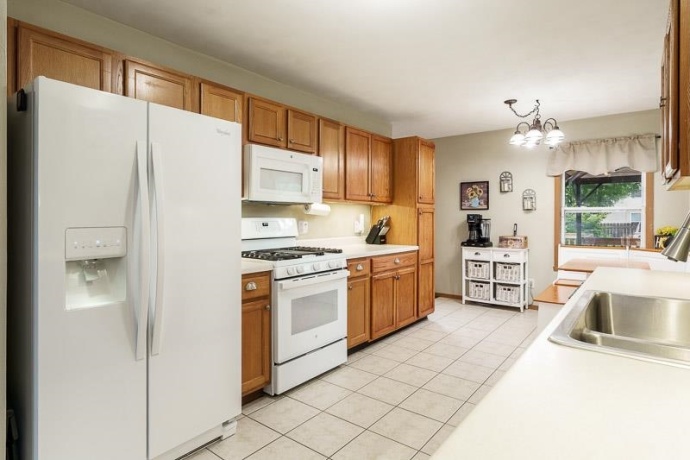 3920 ASHWINTON WAY, ROCKFORD, Illinois 61109, 3 Bedrooms Bedrooms, ,3 BathroomsBathrooms,House,For Sale,ASHWINTON WAY,202604085