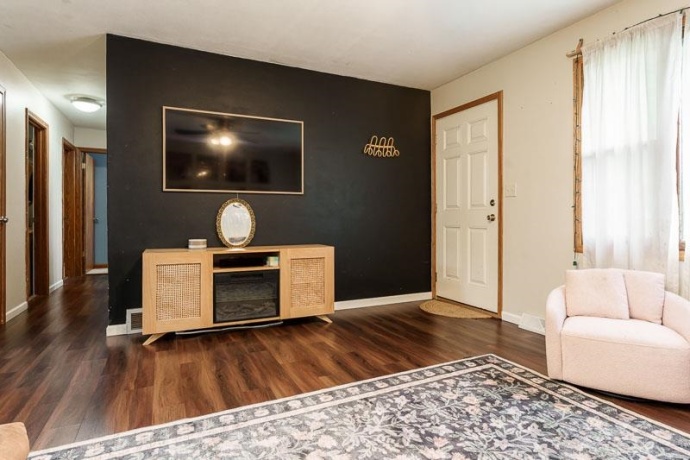819 GREGLYNN, MACHESNEY PARK, Illinois 61115, 3 Bedrooms Bedrooms, ,1 BathroomBathrooms,House,For Sale,GREGLYNN,202604087