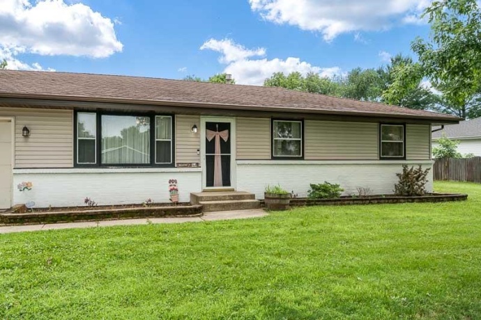 819 GREGLYNN, MACHESNEY PARK, Illinois 61115, 3 Bedrooms Bedrooms, ,1 BathroomBathrooms,House,For Sale,GREGLYNN,202604087