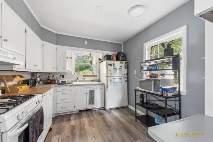 706 Rockford, ROCKFORD, Illinois 61107, 3 Bedrooms Bedrooms, ,1 BathroomBathrooms,House,For Sale,Rockford,202604091