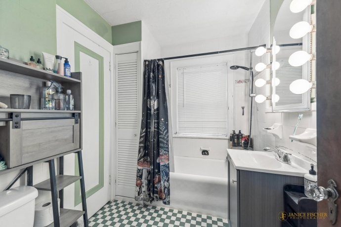 706 Rockford, ROCKFORD, Illinois 61107, 3 Bedrooms Bedrooms, ,1 BathroomBathrooms,House,For Sale,Rockford,202604091