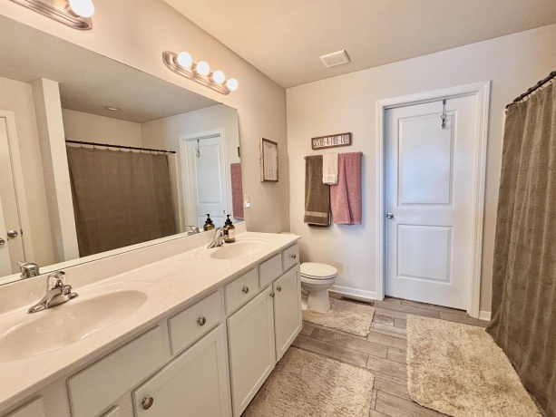 205 Sundance, CAPRON, Illinois 61012, 3 Bedrooms Bedrooms, ,2 BathroomsBathrooms,House,For Sale,Sundance,202604093
