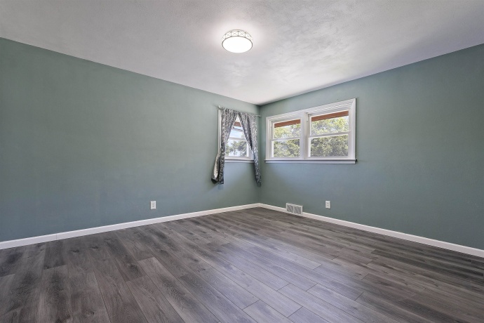 2219 24th, ROCKFORD, Illinois 61108, 3 Bedrooms Bedrooms, ,2 BathroomsBathrooms,House,For Sale,24th,202604094