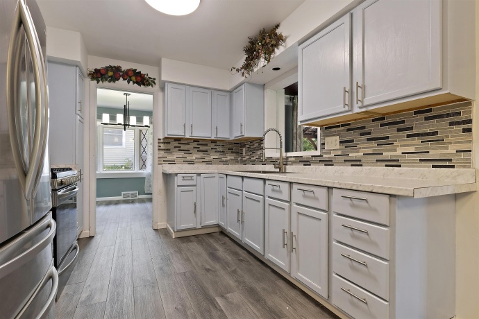 2219 24th, ROCKFORD, Illinois 61108, 3 Bedrooms Bedrooms, ,2 BathroomsBathrooms,House,For Sale,24th,202604094
