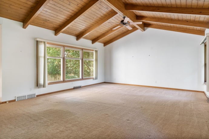 5537 GUILFORD, ROCKFORD, Illinois 61107, 3 Bedrooms Bedrooms, ,2 BathroomsBathrooms,House,For Sale,GUILFORD,202604097