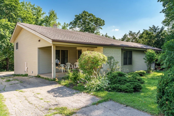 5537 GUILFORD, ROCKFORD, Illinois 61107, 3 Bedrooms Bedrooms, ,2 BathroomsBathrooms,House,For Sale,GUILFORD,202604097