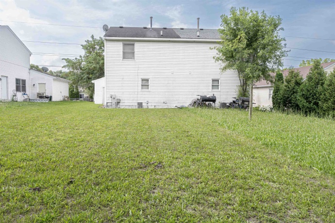 2182 Reed, ROCKFORD, Illinois 61109, 2 Bedrooms Bedrooms, ,1 BathroomBathrooms,House,For Sale,Reed,202604101