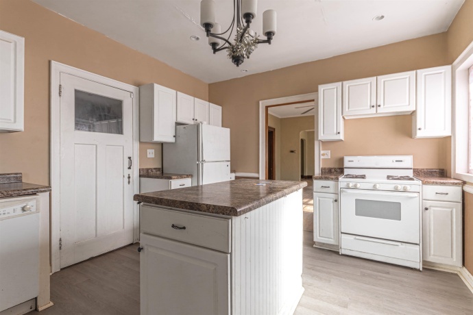 2120 17th, ROCKFORD, Illinois 61104, 4 Bedrooms Bedrooms, ,1 BathroomBathrooms,House,For Sale,17th,202604102