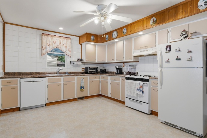 709 2nd, OREGON, Illinois 61061, 3 Bedrooms Bedrooms, ,1 BathroomBathrooms,House,For Sale,2nd,202604105