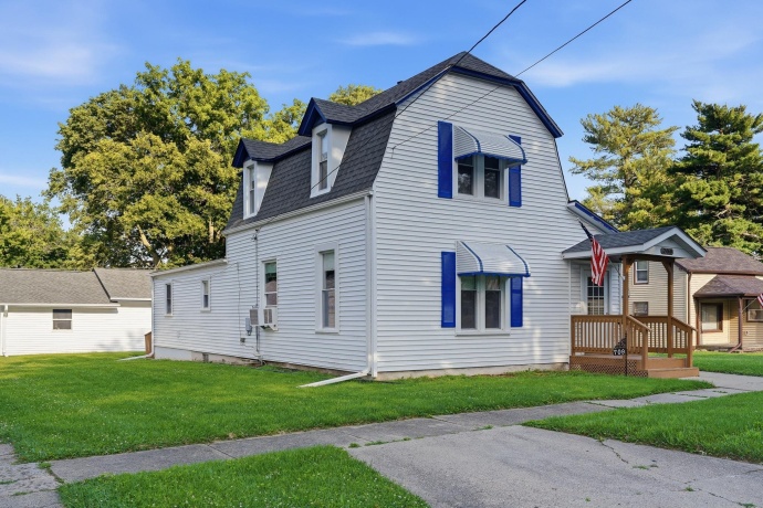 709 2nd, OREGON, Illinois 61061, 3 Bedrooms Bedrooms, ,1 BathroomBathrooms,House,For Sale,2nd,202604105