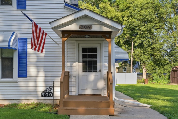 709 2nd, OREGON, Illinois 61061, 3 Bedrooms Bedrooms, ,1 BathroomBathrooms,House,For Sale,2nd,202604105