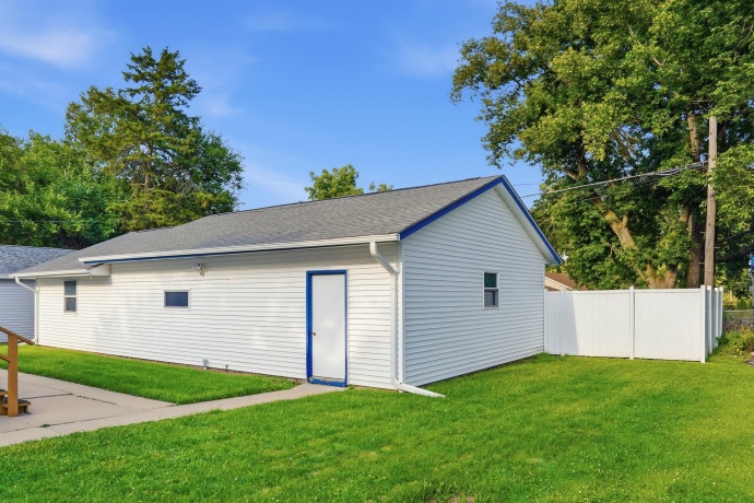 709 2nd, OREGON, Illinois 61061, 3 Bedrooms Bedrooms, ,1 BathroomBathrooms,House,For Sale,2nd,202604105
