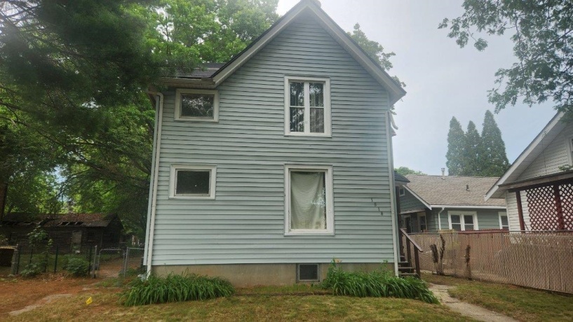 1518 9th, ROCKFORD, Illinois 61104, 3 Bedrooms Bedrooms, ,2 BathroomsBathrooms,House,For Sale,9th,202604110