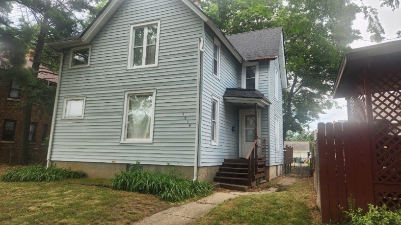 1518 9th, ROCKFORD, Illinois 61104, 3 Bedrooms Bedrooms, ,2 BathroomsBathrooms,House,For Sale,9th,202604110