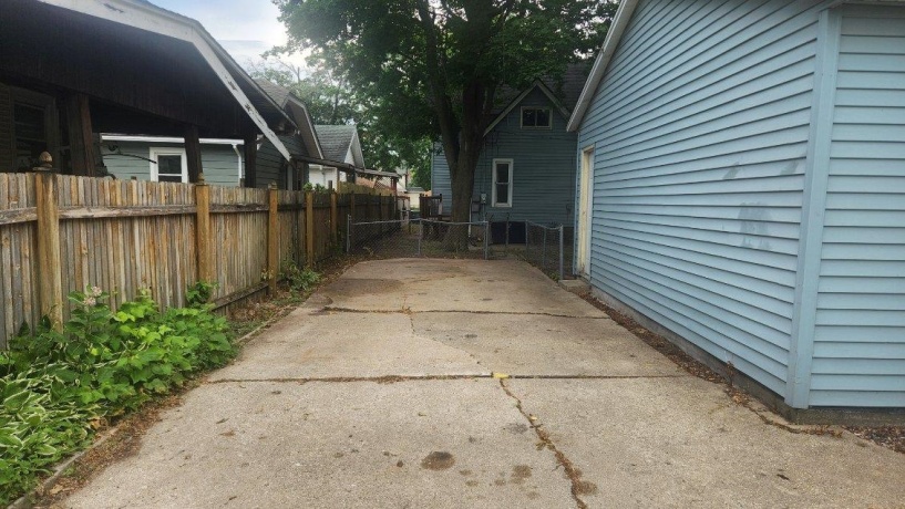 1518 9th, ROCKFORD, Illinois 61104, 3 Bedrooms Bedrooms, ,2 BathroomsBathrooms,House,For Sale,9th,202604110