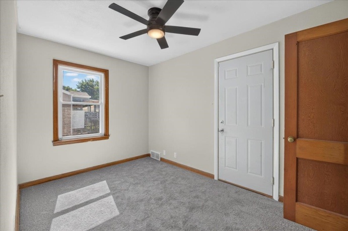 2724 Lawndale, ROCKFORD, Illinois 61101, 2 Bedrooms Bedrooms, ,1 BathroomBathrooms,House,For Sale,Lawndale,202604120