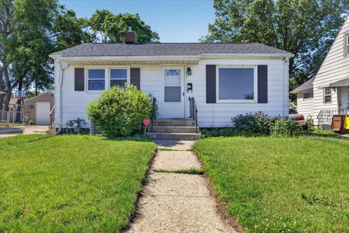 2724 Lawndale, ROCKFORD, Illinois 61101, 2 Bedrooms Bedrooms, ,1 BathroomBathrooms,House,For Sale,Lawndale,202604120