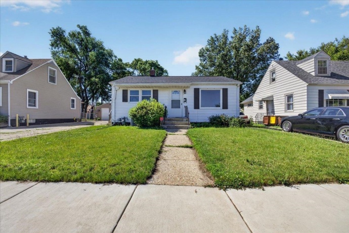 2724 Lawndale, ROCKFORD, Illinois 61101, 2 Bedrooms Bedrooms, ,1 BathroomBathrooms,House,For Sale,Lawndale,202604120