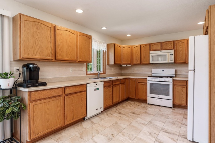 7423 Cunningham, ROCKFORD, Illinois 61102, 4 Bedrooms Bedrooms, ,3 BathroomsBathrooms,House,For Sale,Cunningham,202604121