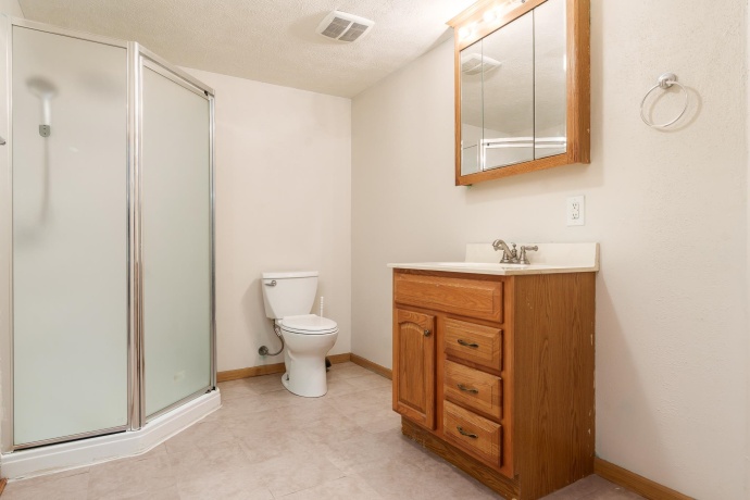 7423 Cunningham, ROCKFORD, Illinois 61102, 4 Bedrooms Bedrooms, ,3 BathroomsBathrooms,House,For Sale,Cunningham,202604121