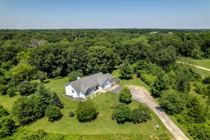 7423 Cunningham, ROCKFORD, Illinois 61102, 4 Bedrooms Bedrooms, ,3 BathroomsBathrooms,House,For Sale,Cunningham,202604121