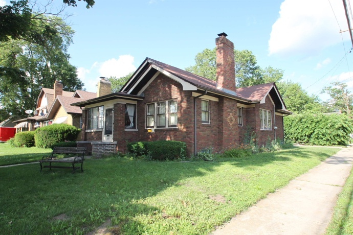 1603 Winnebago, ROCKFORD, Illinois 61103, 2 Bedrooms Bedrooms, ,1 BathroomBathrooms,House,For Sale,Winnebago,202604123