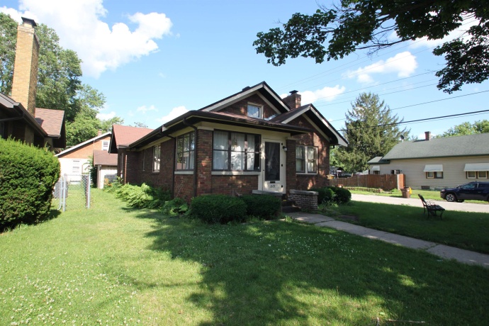 1603 Winnebago, ROCKFORD, Illinois 61103, 2 Bedrooms Bedrooms, ,1 BathroomBathrooms,House,For Sale,Winnebago,202604123
