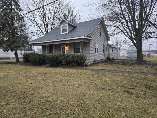500 North, Mount Sterling, Illinois 62353, 4 Bedrooms Bedrooms, ,1 BathroomBathrooms,House,For Sale,North,202604124
