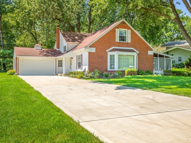 6211 Columbine, ROCKFORD, Illinois 61108, 4 Bedrooms Bedrooms, ,2 BathroomsBathrooms,House,For Sale,Columbine,202604127