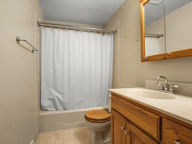 6211 Columbine, ROCKFORD, Illinois 61108, 4 Bedrooms Bedrooms, ,2 BathroomsBathrooms,House,For Sale,Columbine,202604127