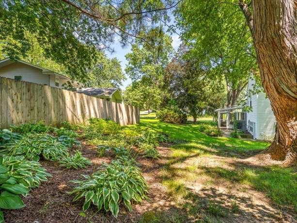 6211 Columbine, ROCKFORD, Illinois 61108, 4 Bedrooms Bedrooms, ,2 BathroomsBathrooms,House,For Sale,Columbine,202604127