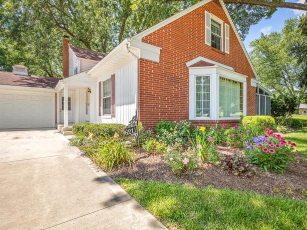 6211 Columbine, ROCKFORD, Illinois 61108, 4 Bedrooms Bedrooms, ,2 BathroomsBathrooms,House,For Sale,Columbine,202604127