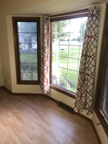 1082 Westridge, ROCKFORD, Illinois 61102, 4 Bedrooms Bedrooms, ,2 BathroomsBathrooms,House,For Sale,Westridge,202603411