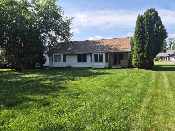 140 LAMPLIGHTER, POPLAR GROVE, Illinois 61065, 3 Bedrooms Bedrooms, ,1 BathroomBathrooms,House,For Sale,LAMPLIGHTER,202604128