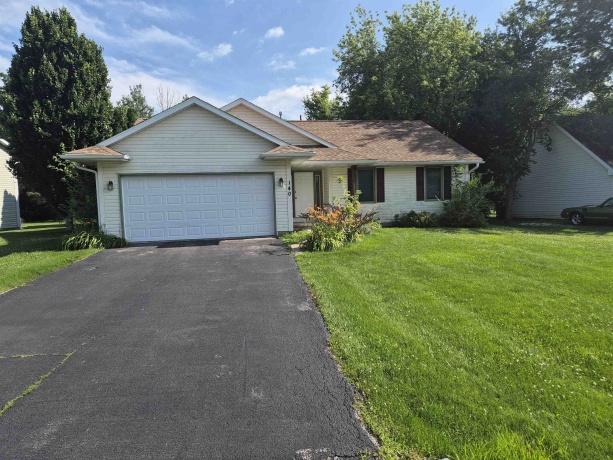140 LAMPLIGHTER, POPLAR GROVE, Illinois 61065, 3 Bedrooms Bedrooms, ,1 BathroomBathrooms,House,For Sale,LAMPLIGHTER,202604128