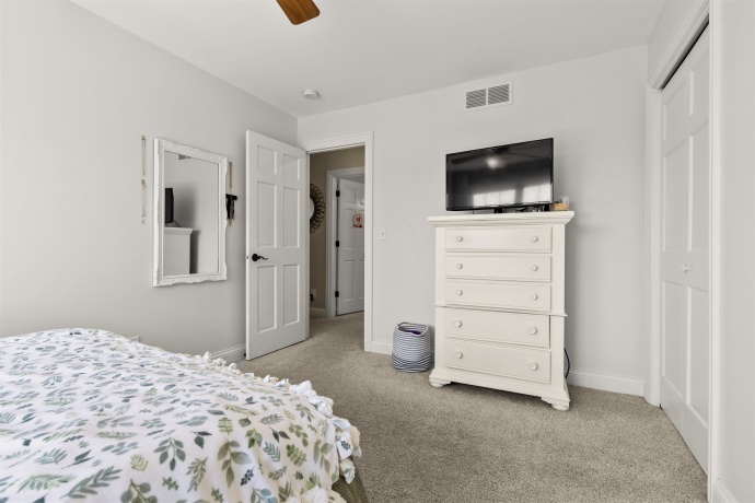 12810 SKYLINE, ROSCOE, Illinois 61073, 5 Bedrooms Bedrooms, ,3 BathroomsBathrooms,House,For Sale,SKYLINE,202604130