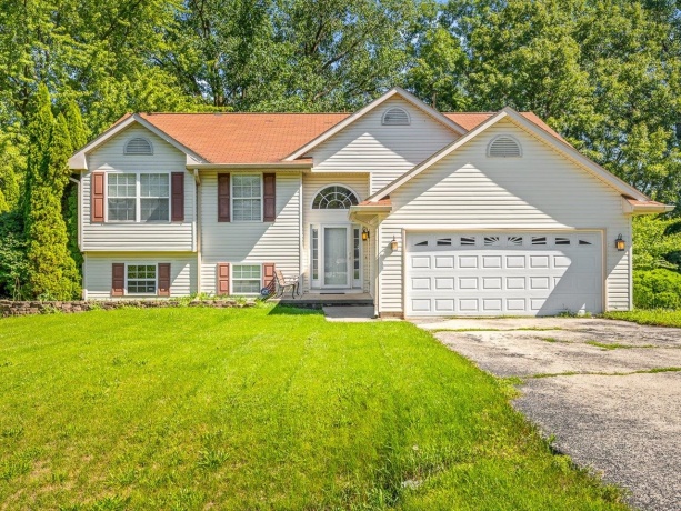 212 Rochester, POPLAR GROVE, Illinois 61065, 4 Bedrooms Bedrooms, ,3 BathroomsBathrooms,House,For Sale,Rochester,202604131