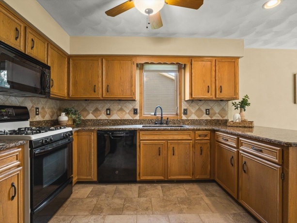 803 Babich, WINNEBAGO, Illinois 61088, 3 Bedrooms Bedrooms, ,2 BathroomsBathrooms,House,For Sale,Babich,202604132