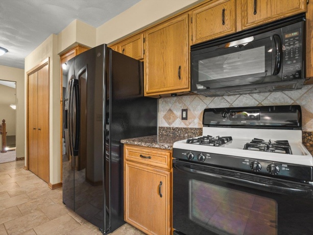 803 Babich, WINNEBAGO, Illinois 61088, 3 Bedrooms Bedrooms, ,2 BathroomsBathrooms,House,For Sale,Babich,202604132