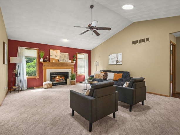 803 Babich, WINNEBAGO, Illinois 61088, 3 Bedrooms Bedrooms, ,2 BathroomsBathrooms,House,For Sale,Babich,202604132