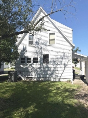 811 Burchard, FREEPORT, Illinois 61032, 3 Bedrooms Bedrooms, ,1 BathroomBathrooms,House,For Sale,Burchard,202604133