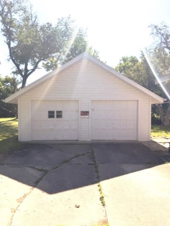 811 Burchard, FREEPORT, Illinois 61032, 3 Bedrooms Bedrooms, ,1 BathroomBathrooms,House,For Sale,Burchard,202604133