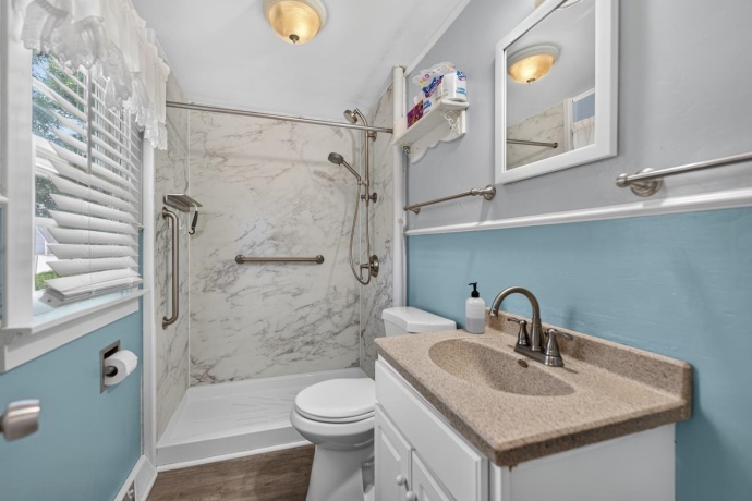 121 6TH, BYRON, Illinois 61010, 4 Bedrooms Bedrooms, ,1 BathroomBathrooms,House,For Sale,6TH,202604134