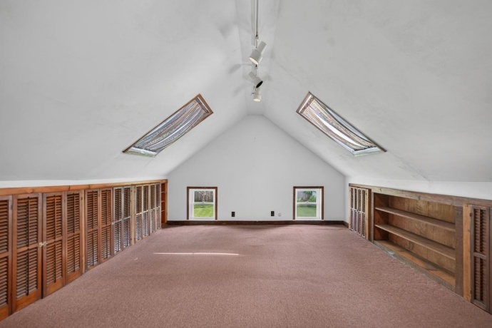 121 6TH, BYRON, Illinois 61010, 4 Bedrooms Bedrooms, ,1 BathroomBathrooms,House,For Sale,6TH,202604134