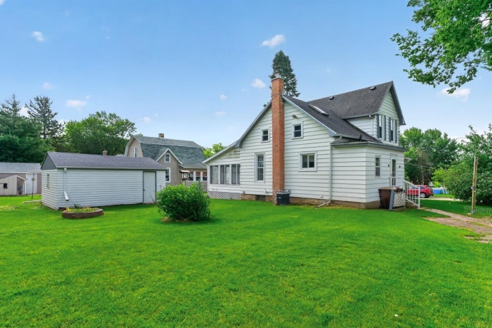 121 6TH, BYRON, Illinois 61010, 4 Bedrooms Bedrooms, ,1 BathroomBathrooms,House,For Sale,6TH,202604134