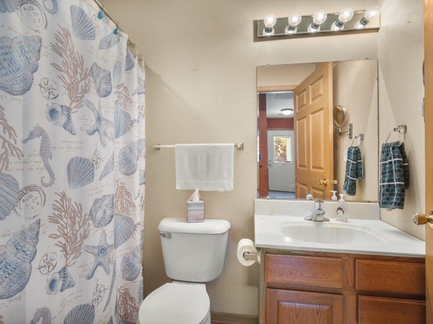 210 Pacific, DAVIS JUNCTION, Illinois 61020, 3 Bedrooms Bedrooms, ,2 BathroomsBathrooms,House,For Sale,Pacific,202604138