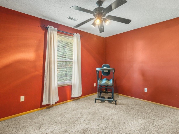 210 Pacific, DAVIS JUNCTION, Illinois 61020, 3 Bedrooms Bedrooms, ,2 BathroomsBathrooms,House,For Sale,Pacific,202604138